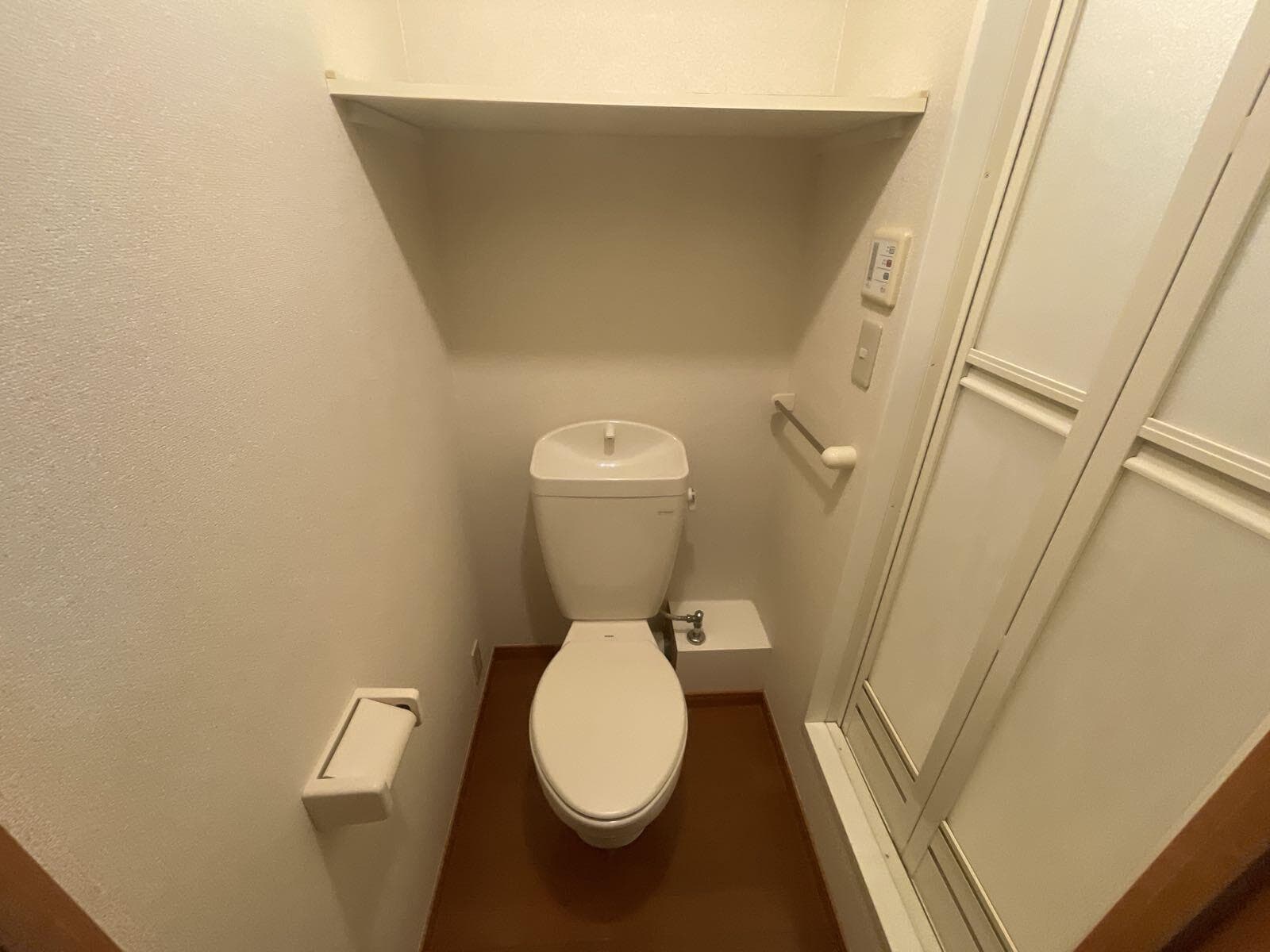 Room image 9