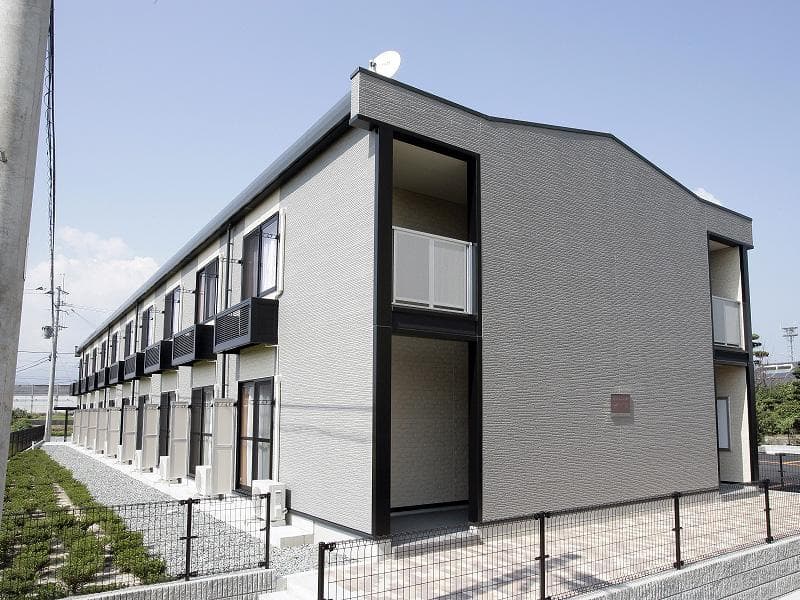 Main exterior of leopalace Ouka