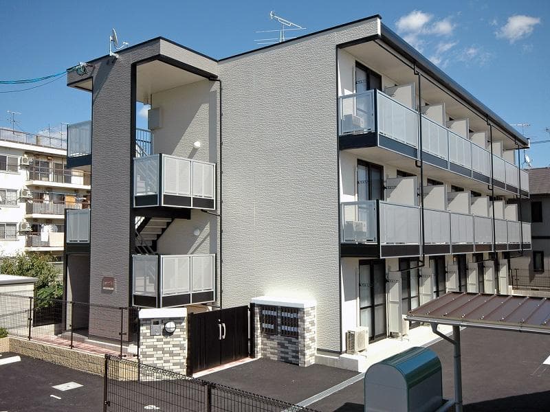 Main exterior of leopalace Asahi