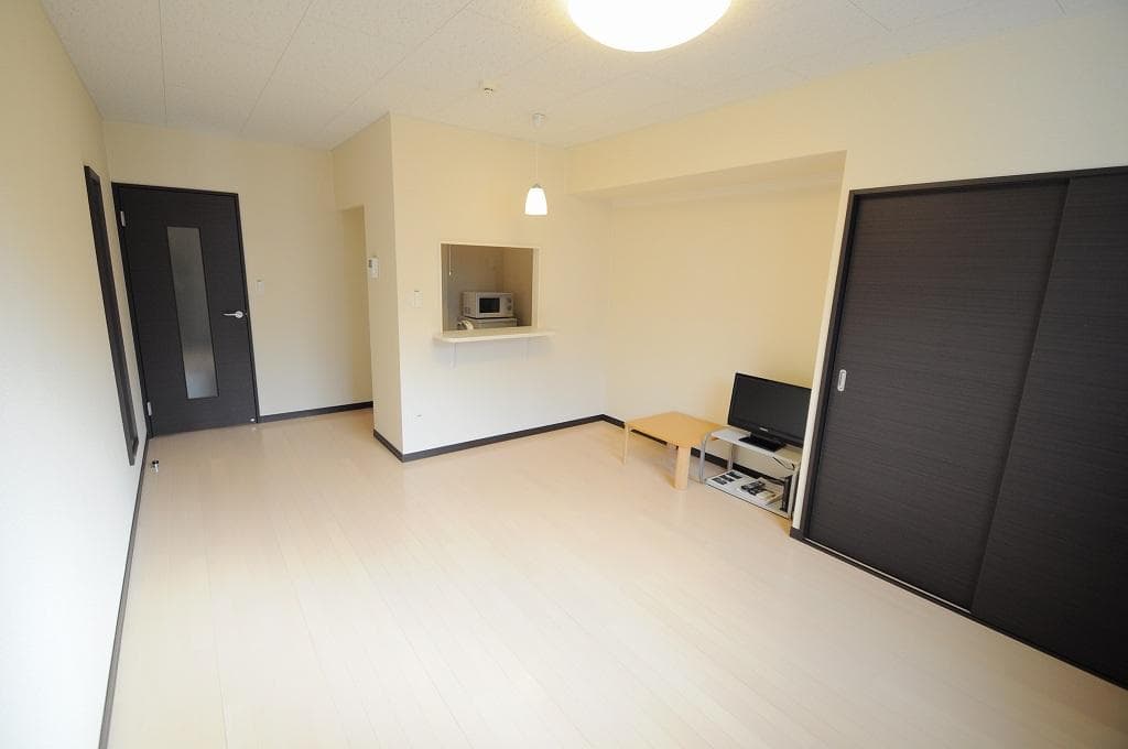 Preview interior of LEONEXT Progre Fukutomi