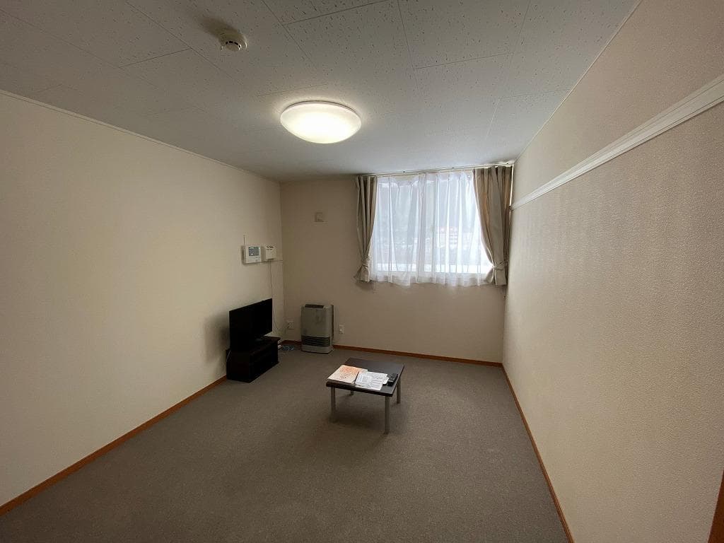 Preview interior of leopalace Owl