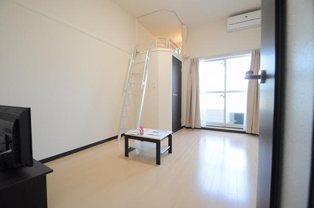 Preview interior of LEONEXT Corpo Chijyun