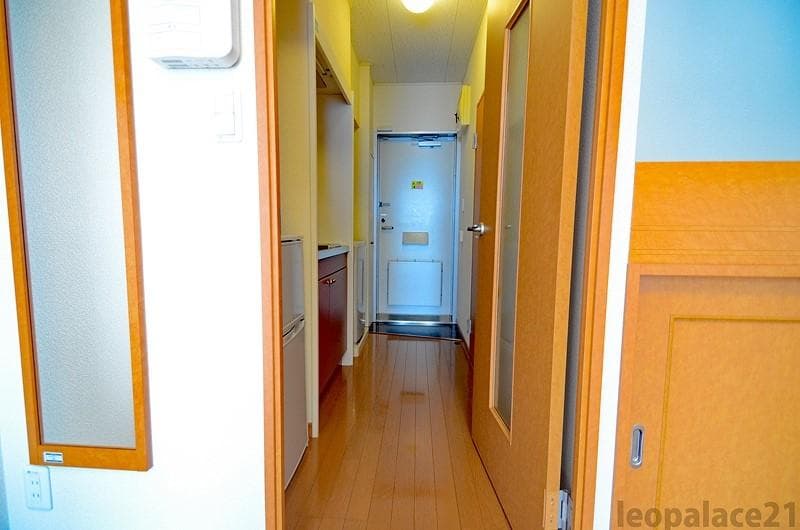 Room image 13