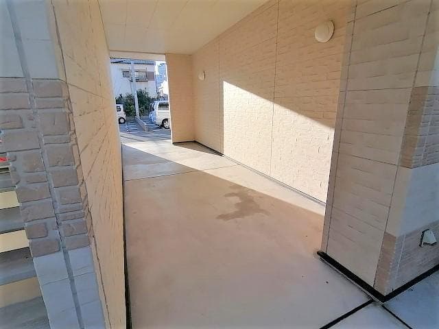 Room image 12