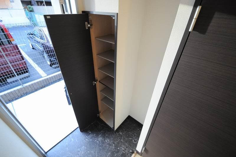 Room image 8