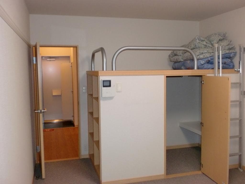 Room image 9