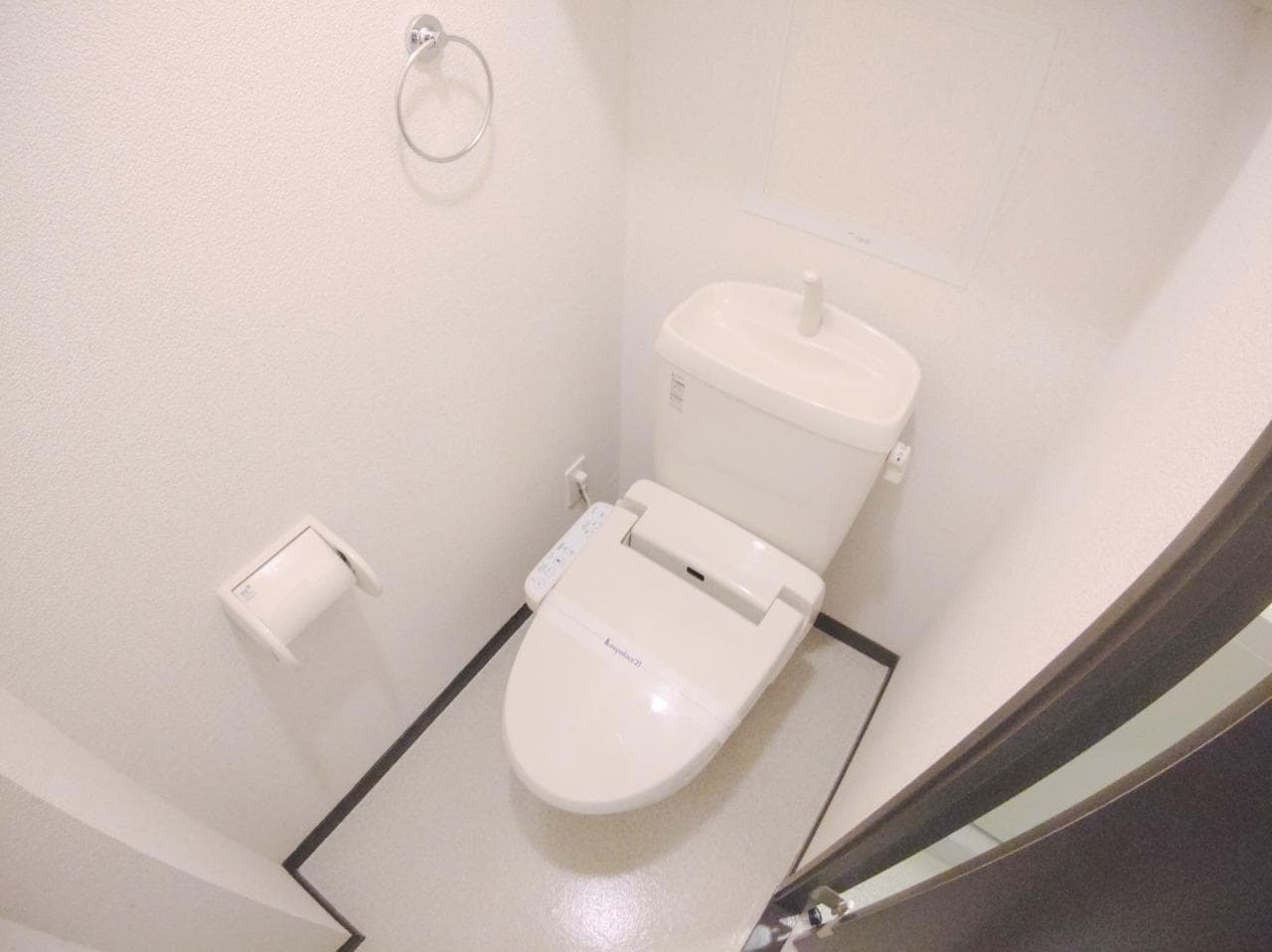 Room image 13