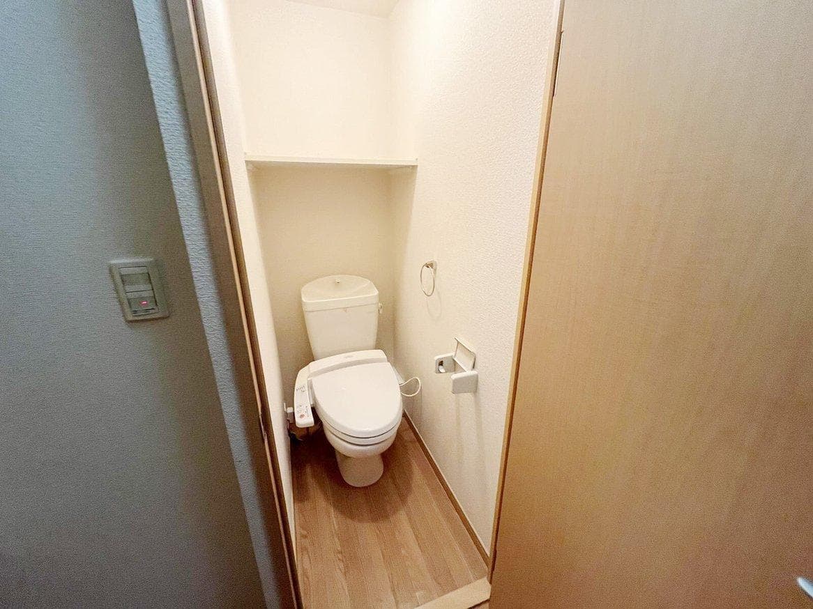Room image 9