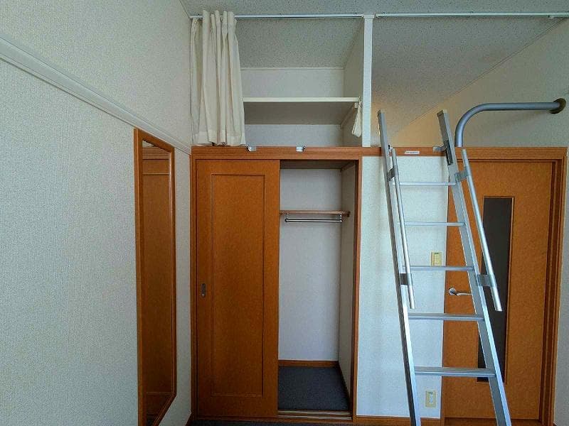 Room image 9