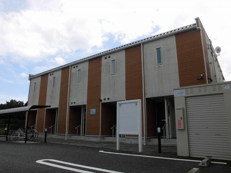 Main exterior of LEONEXT N2