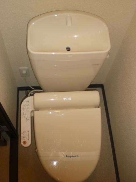Room image 11