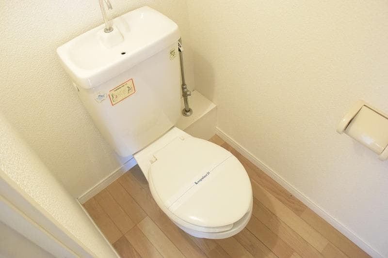 Room image 8