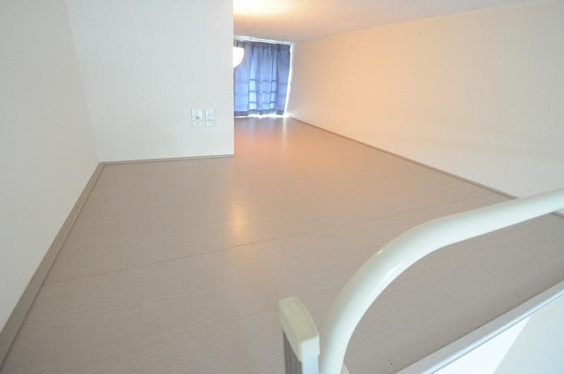 Room image 15