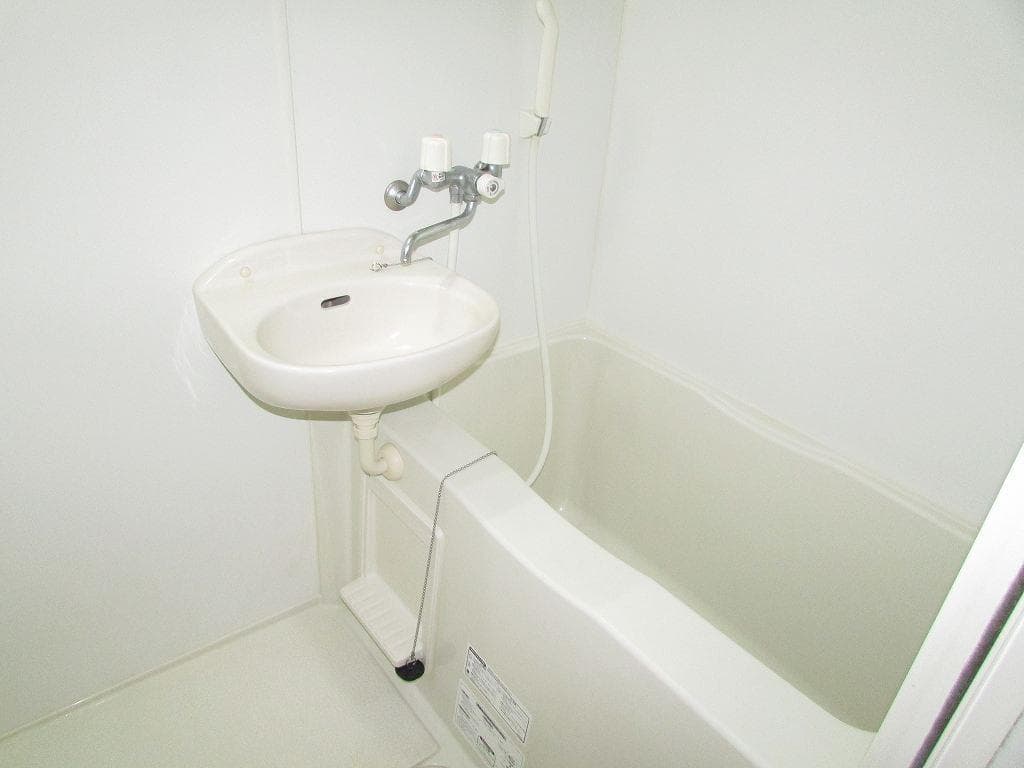 Room image 9
