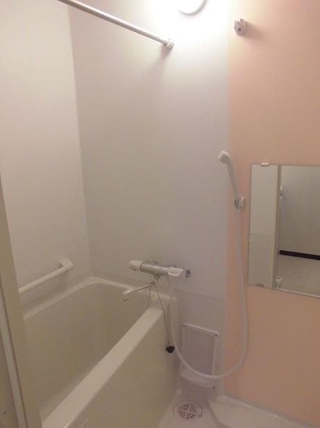 Room image 13