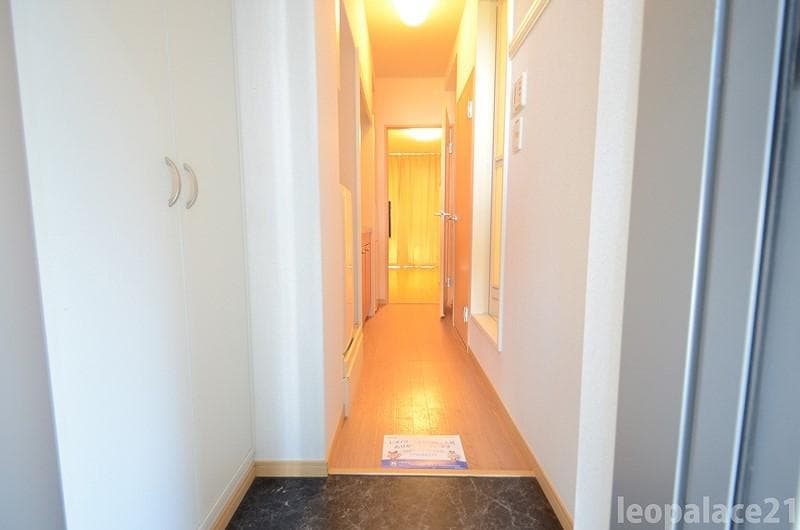 Preview interior of leopalace PINE