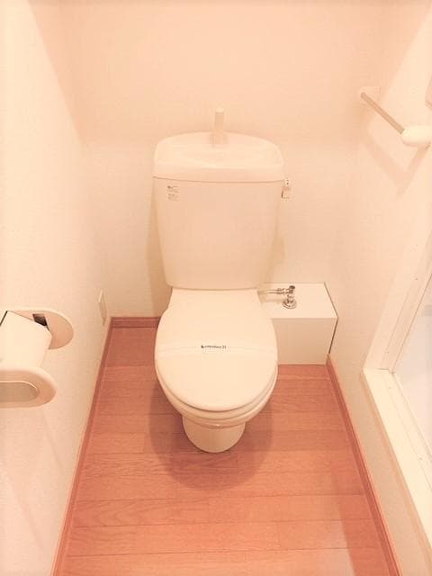 Room image 9