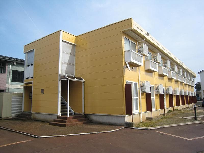 Main exterior of leopalace SAKURA