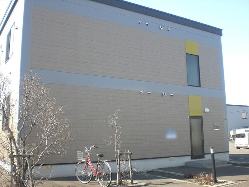 Main exterior of leopalace Premier