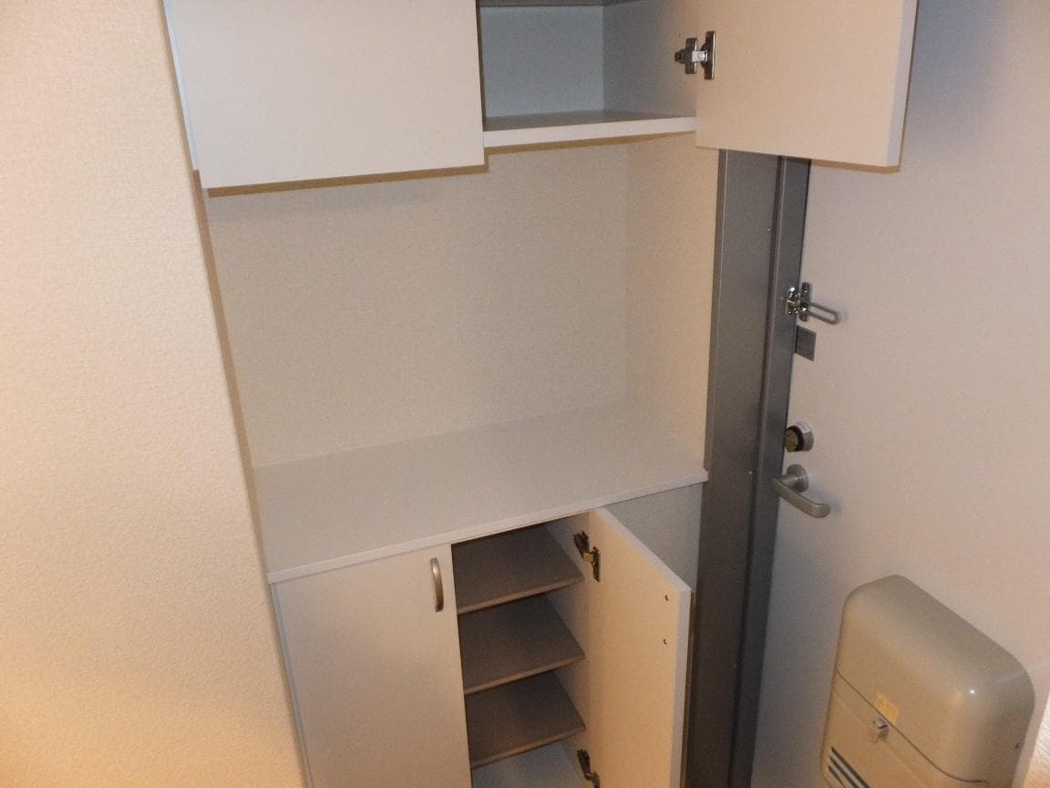 Room image 10
