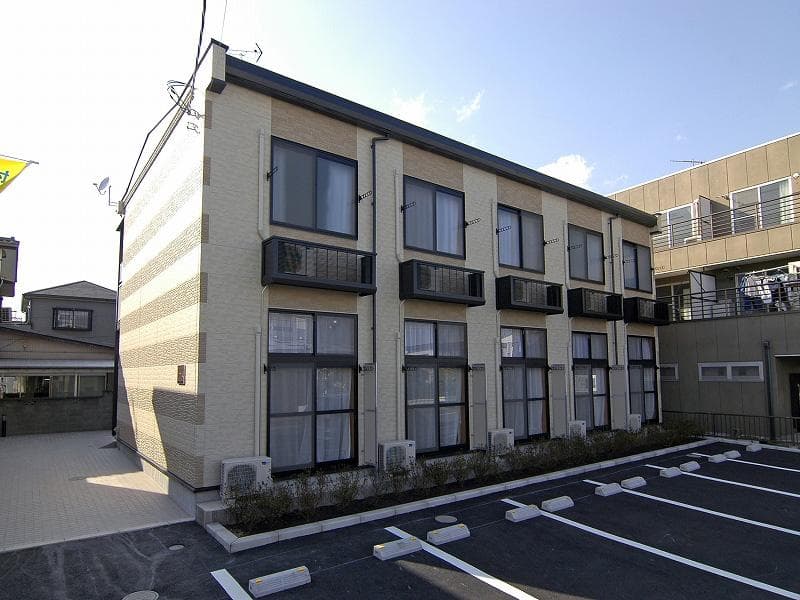 Main exterior of leopalace Okami