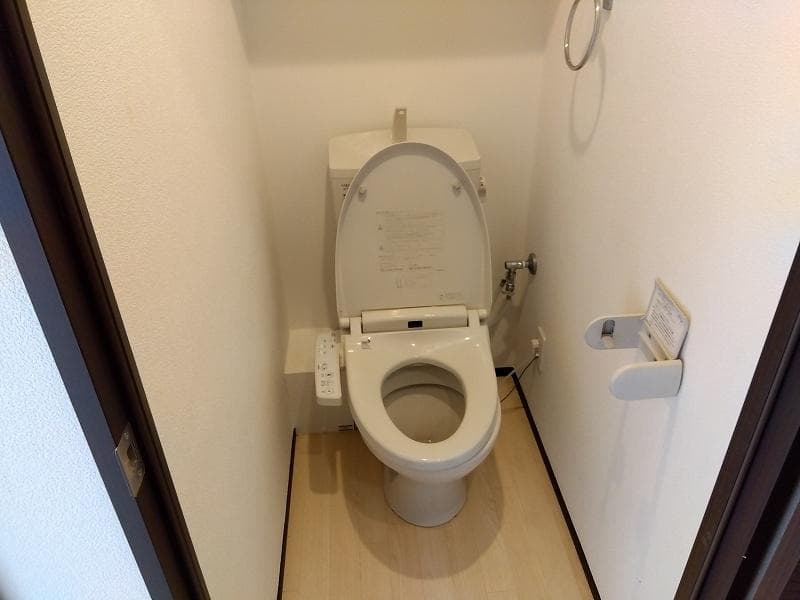 Room image 9