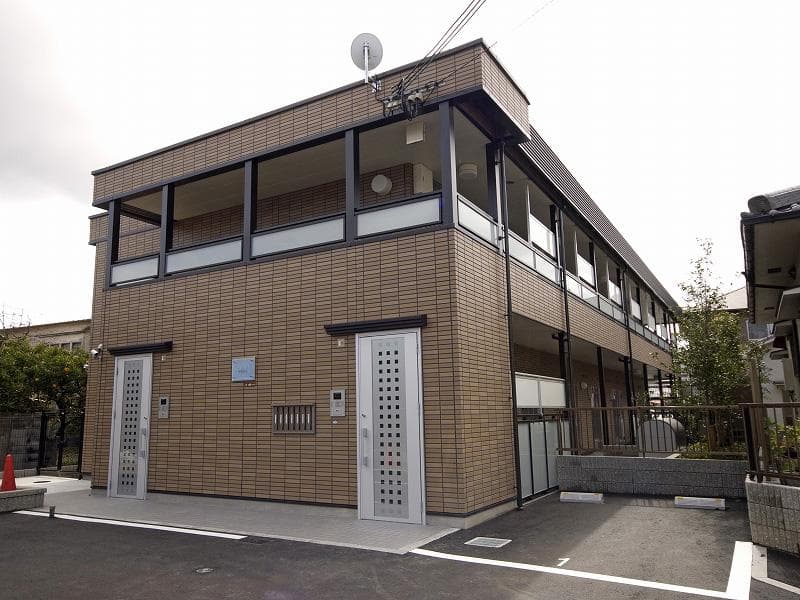 Main exterior of LEONEXT Oiseau