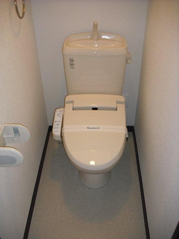 Room image 12
