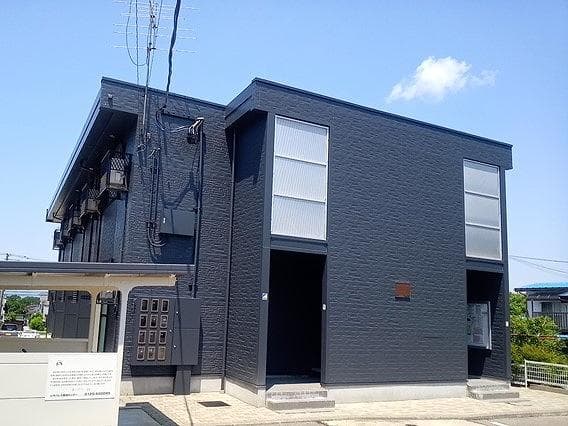 Main exterior of leopalace Frontier