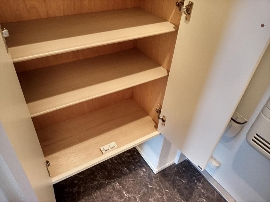 Room image 8