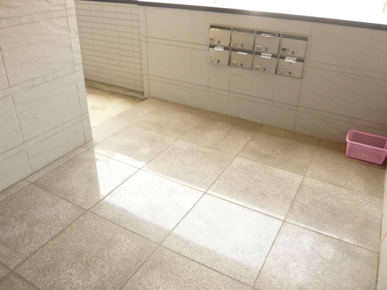 Room image 11