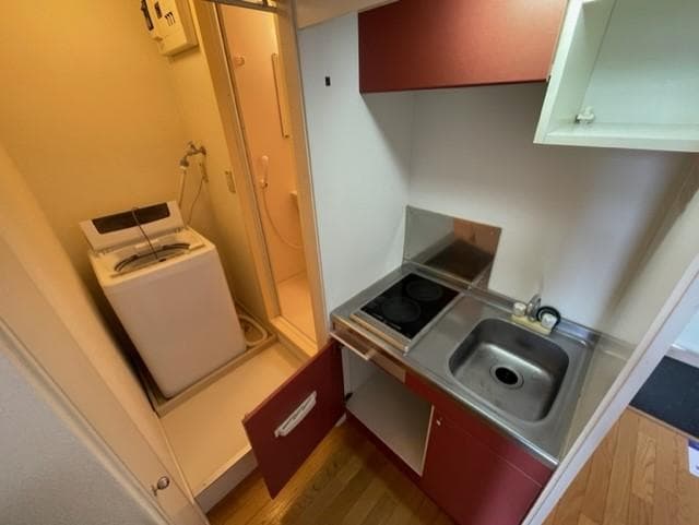 Room image 11