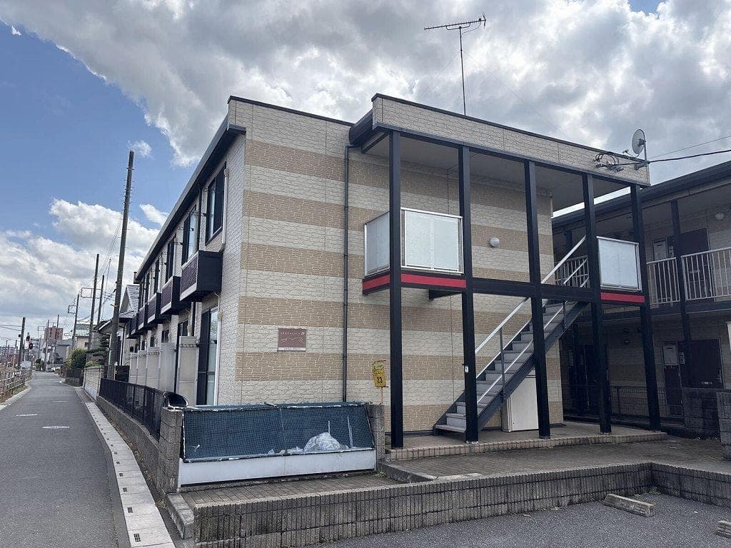 Main exterior of leopalace Roi Maison