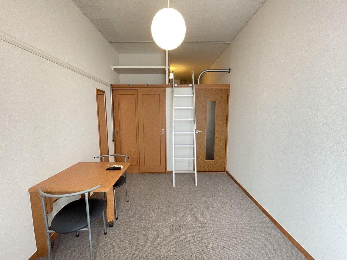 Preview interior of leopalace Respeito