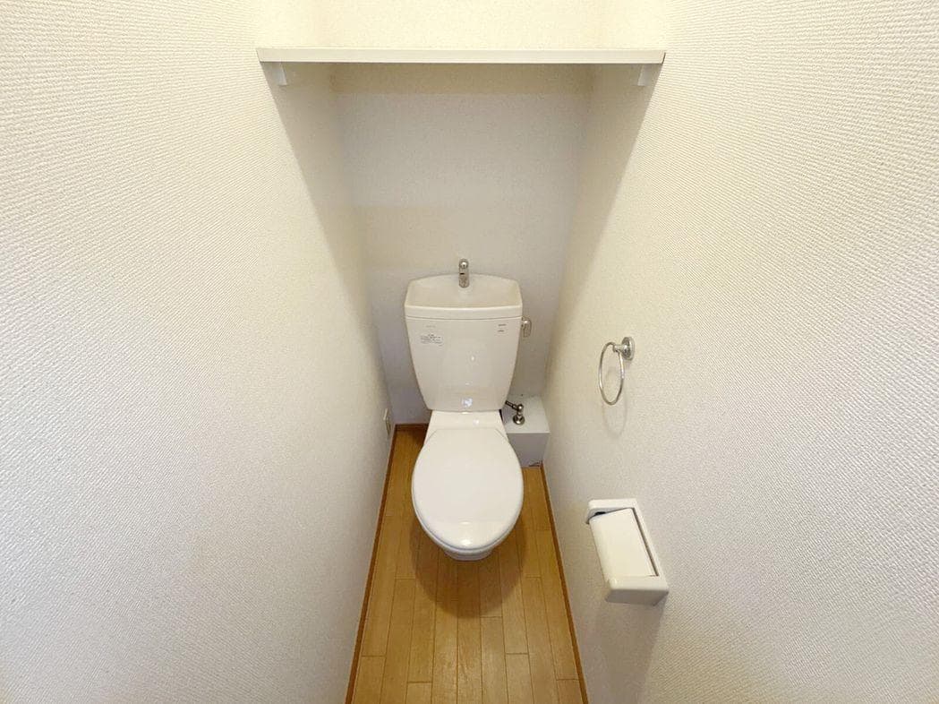 Room image 9