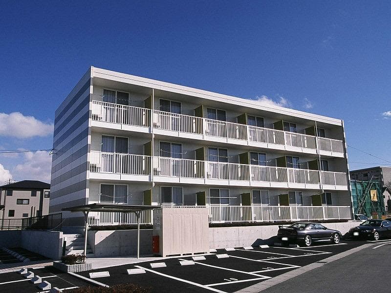 Main exterior of leopalace 240 Misato