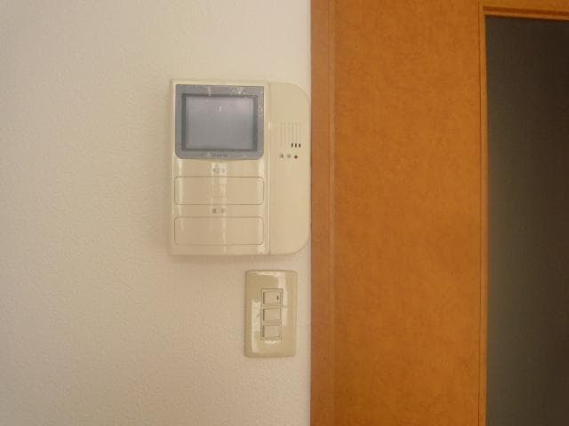 Room image 13