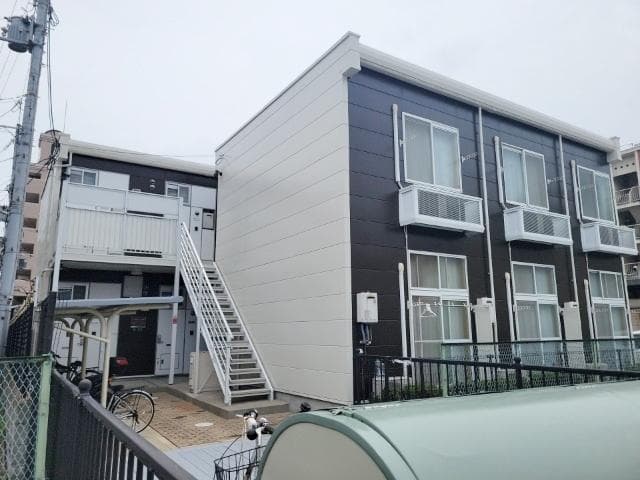 Main exterior of leopalace Gloriosa