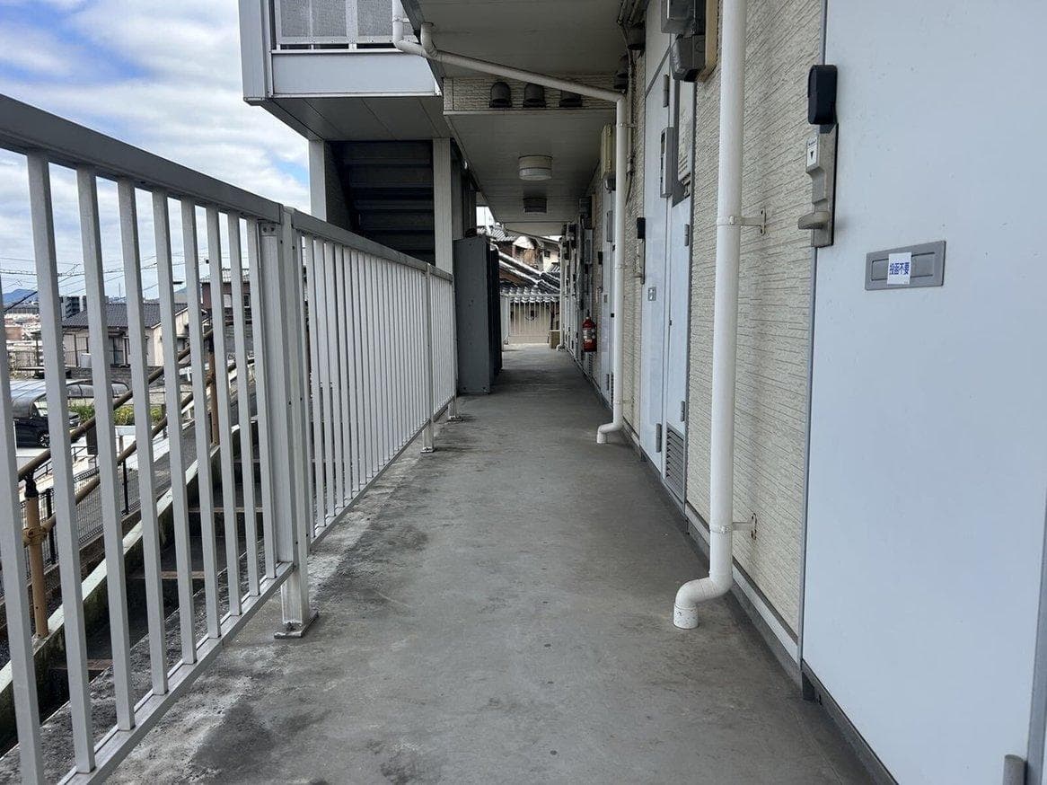 Room image 10