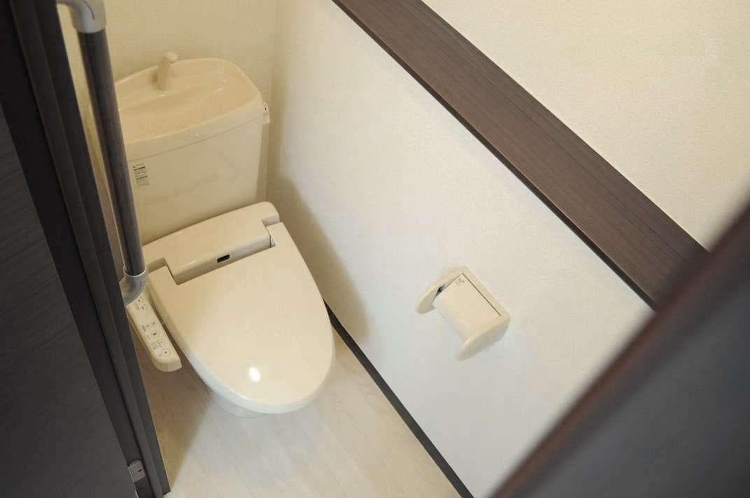 Room image 8