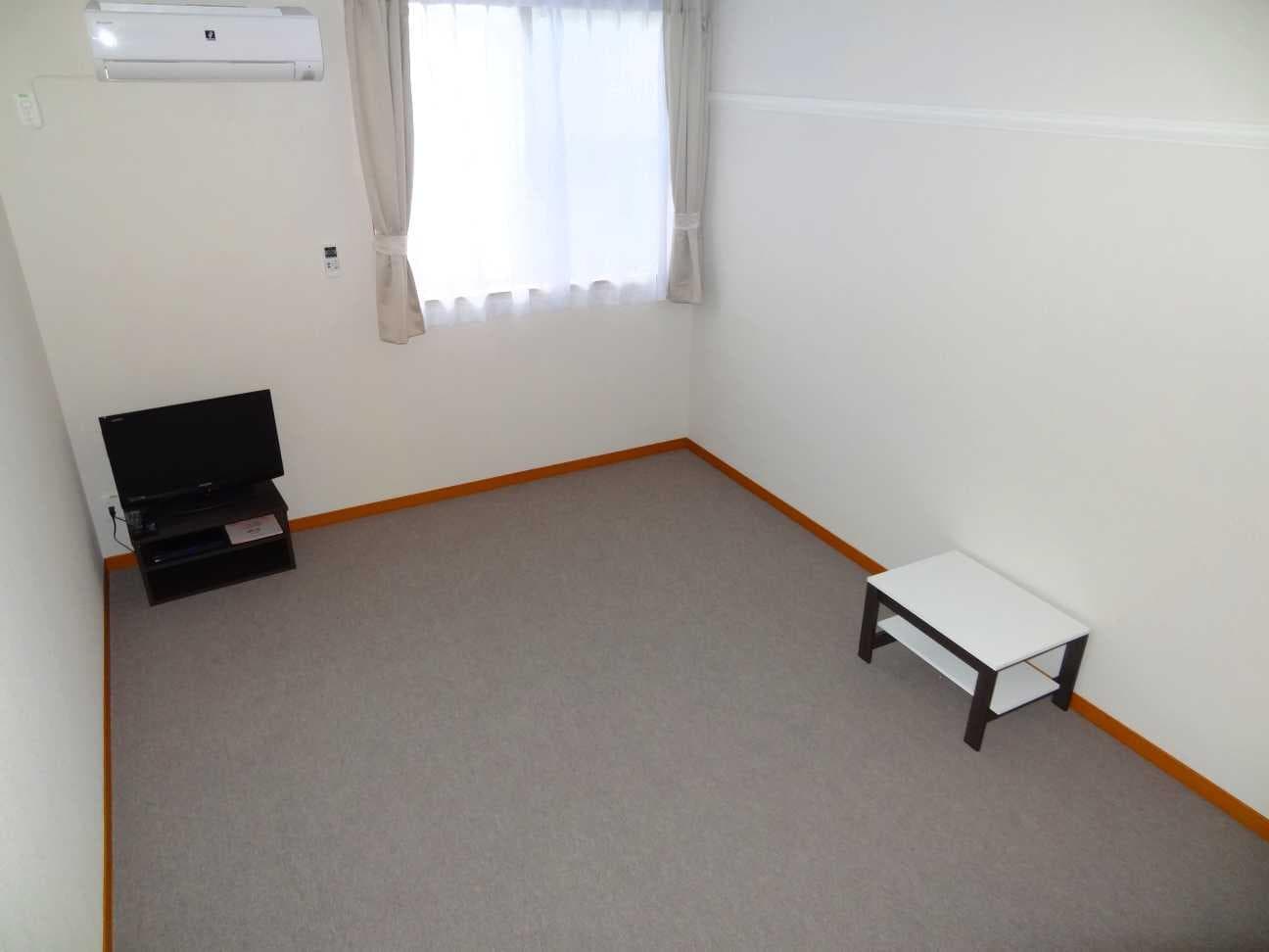 Room image 11