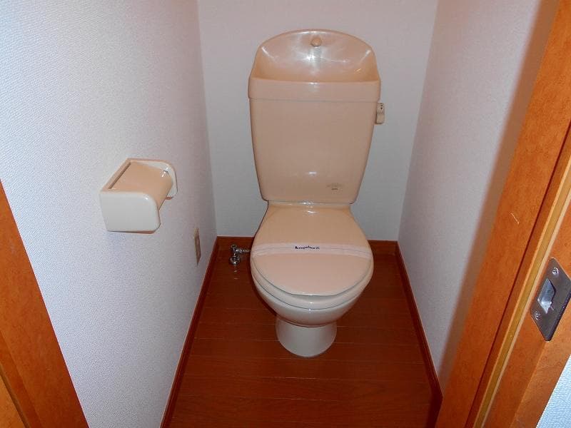 Room image 9