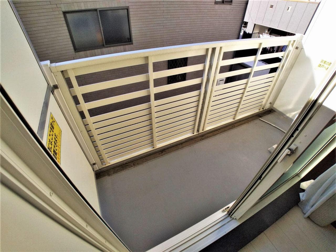 Room image 12