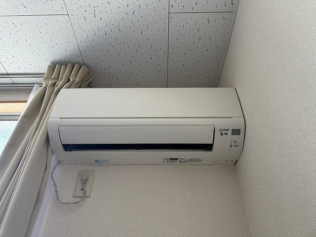 Room image 13