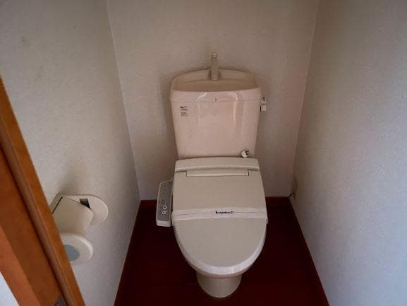 Room image 13