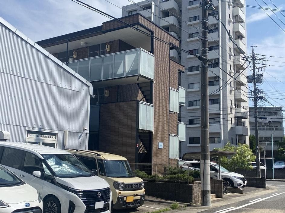 Main exterior of leopalace Ueda Minami