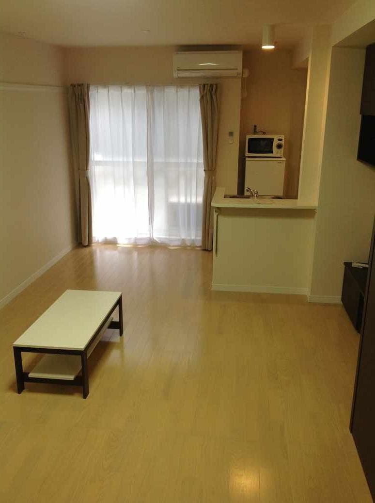 Preview interior of LEONEXT Aqua