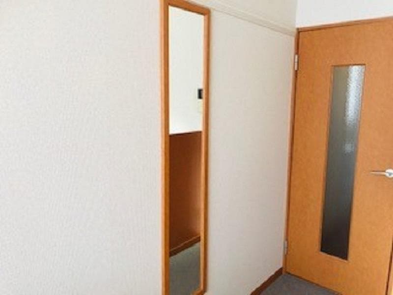Room image 15