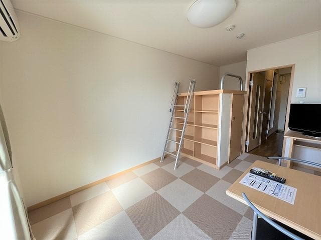 Preview interior of leopalace Fir Wood II