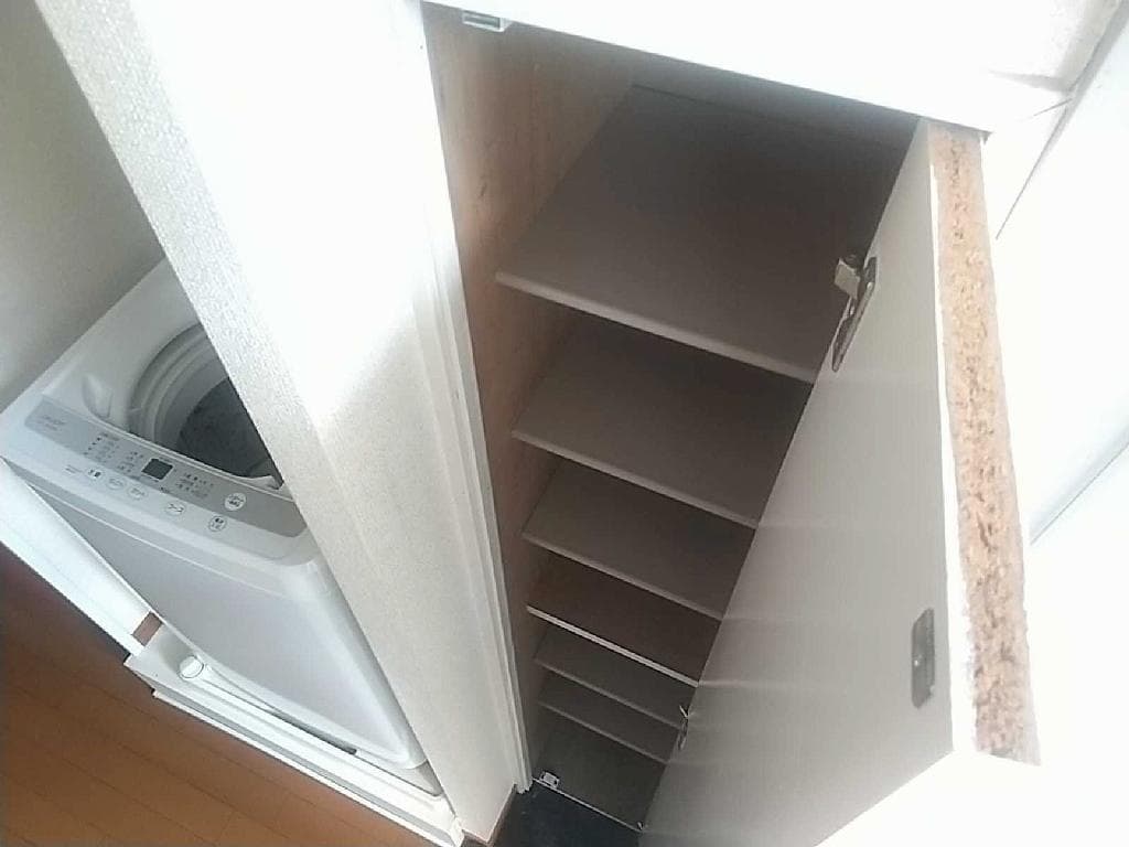 Room image 8
